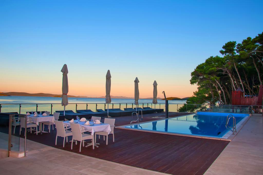 Hotel Maxim Božava Εξωτερικό φωτογραφία