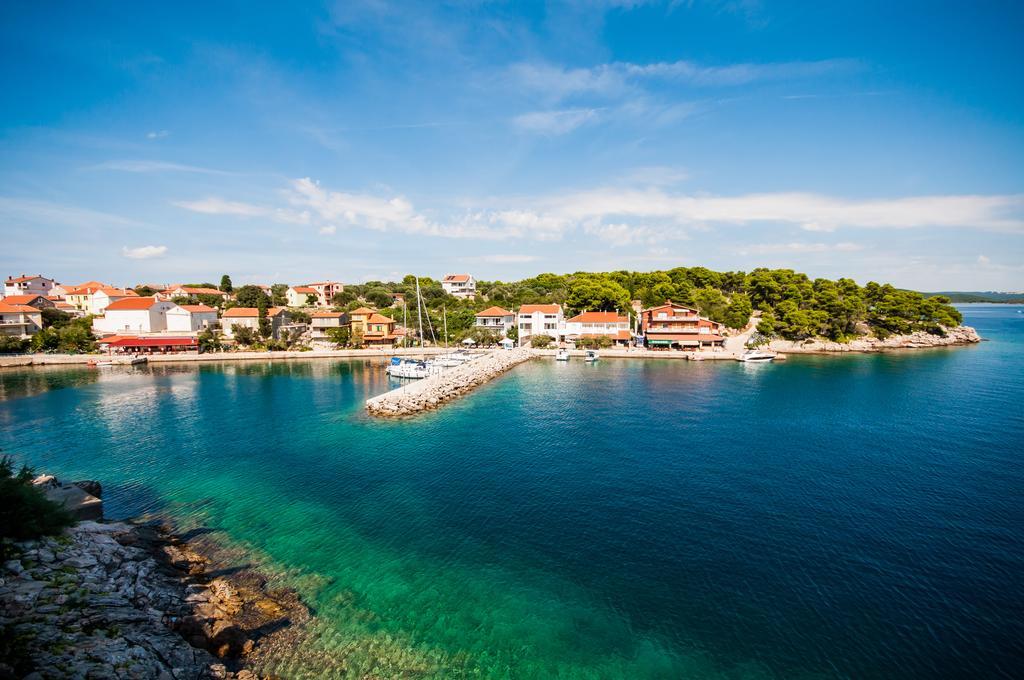 Hotel Maxim Božava Εξωτερικό φωτογραφία