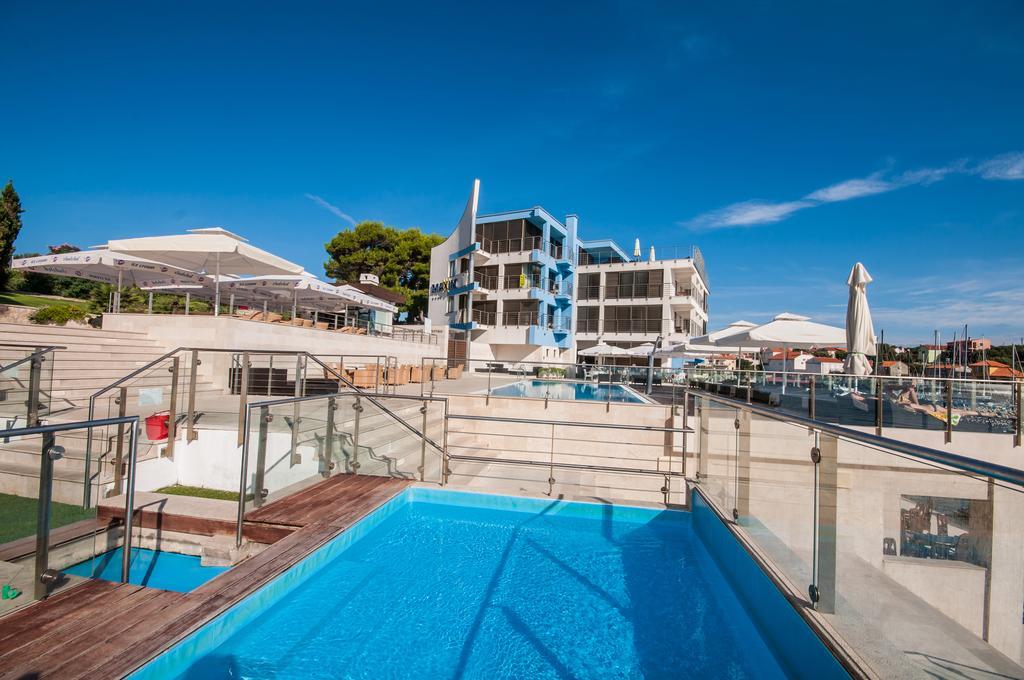 Hotel Maxim Božava Εξωτερικό φωτογραφία
