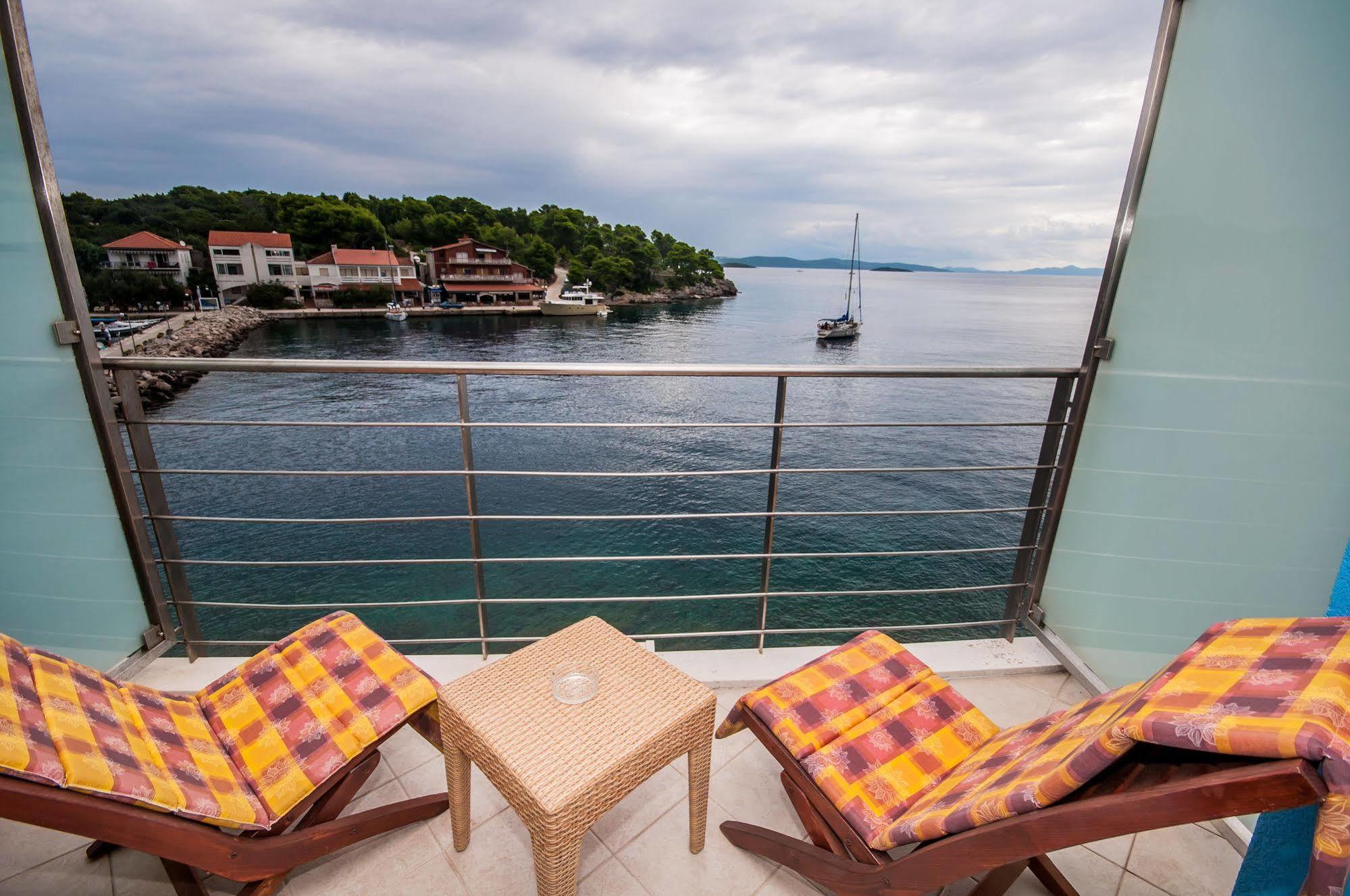 Hotel Maxim Božava Εξωτερικό φωτογραφία