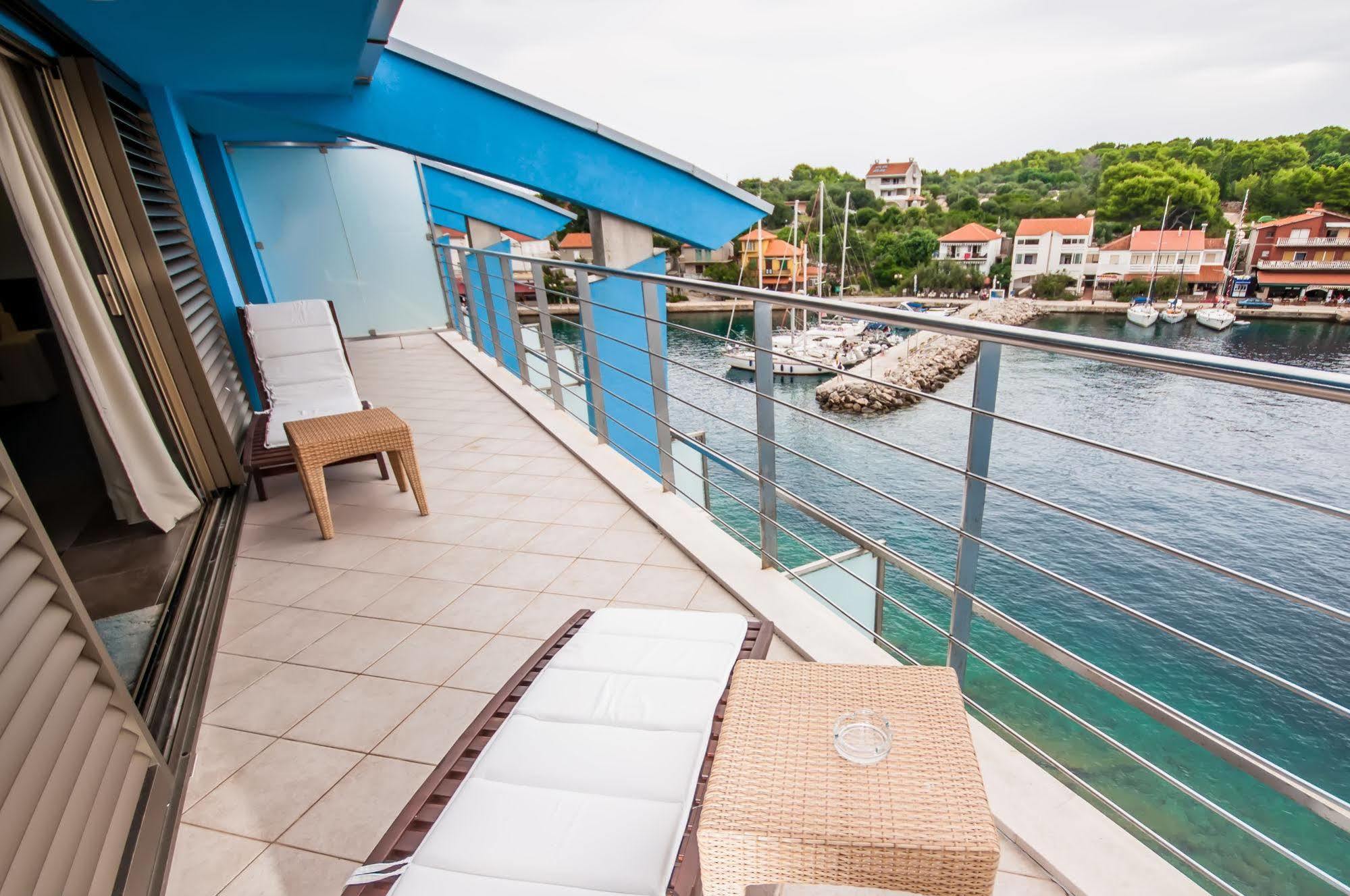 Hotel Maxim Božava Εξωτερικό φωτογραφία