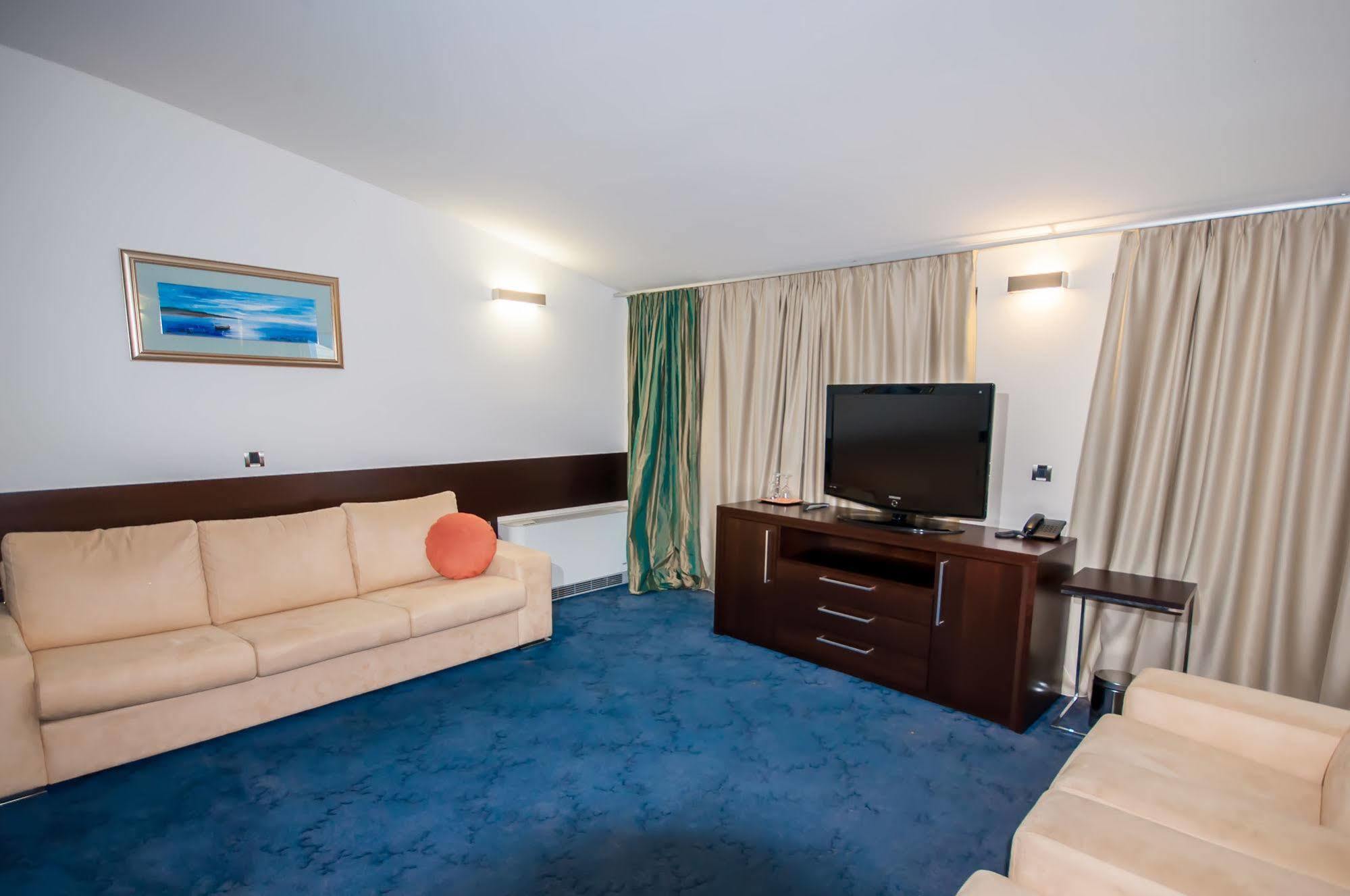 Hotel Maxim Božava Εξωτερικό φωτογραφία