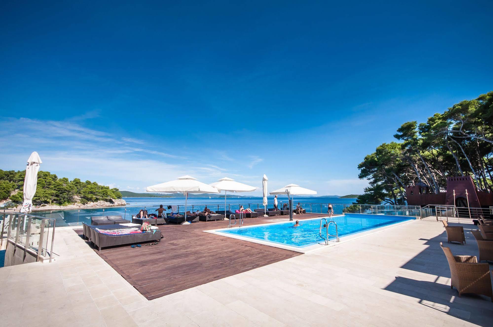 Hotel Maxim Božava Εξωτερικό φωτογραφία